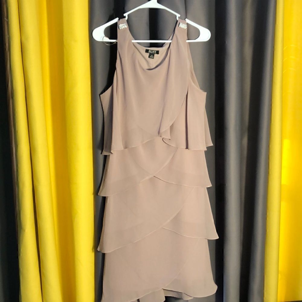 SLNY Sleeveless Chiffon Tier Shift Dress size 18